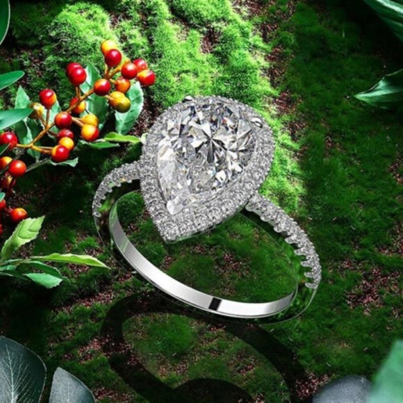 TEAR DROP CUT SILVER WEDDING BRIDAL ENGAGMENT RING - Picture 2 of 4